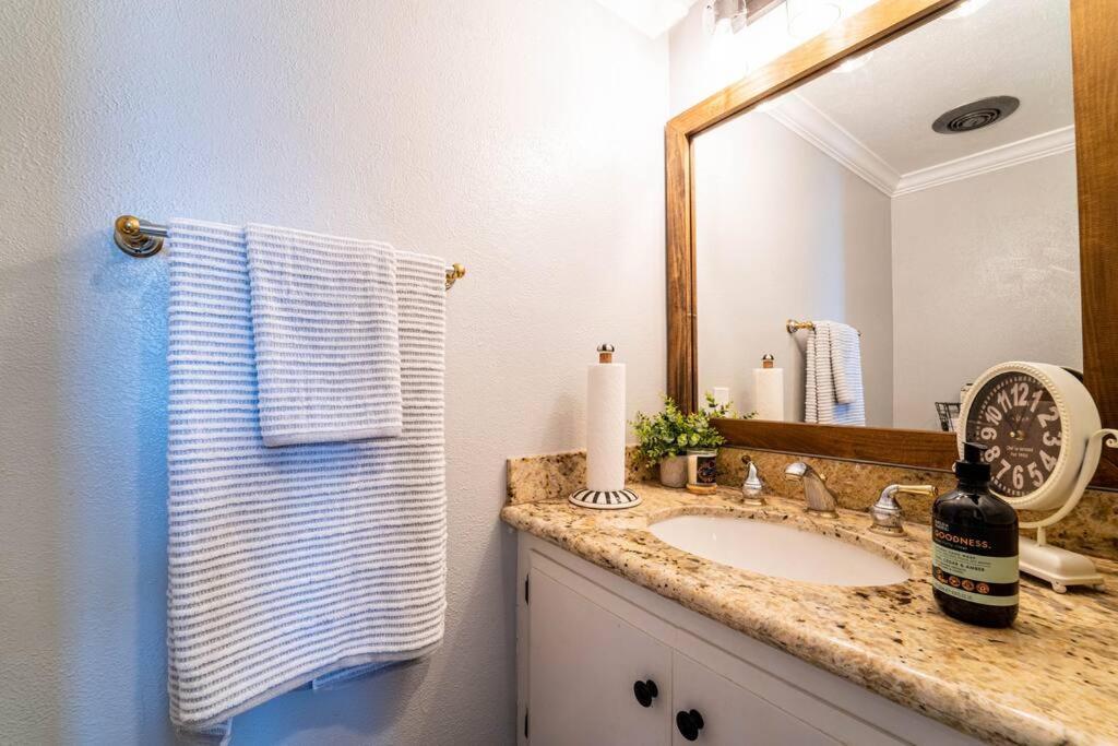 Private Pool Oasis/Disney 15Mins /Disney+ Hbo/Gym Placentia Extérieur photo